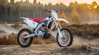 Honda Dirt Bike Wallpaper: HD for iPhone