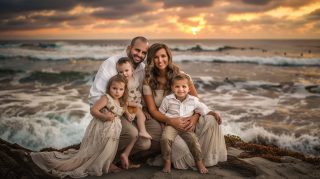 Ultra HD Beach Family Photoshoot Ideas for Desktop Background