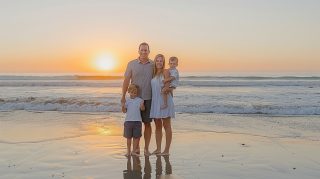 Download Free Wallpaper: Beach Sunset Family Vibes