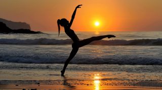 Free HD Pics: Beach Sunset and Gymnastics Collection