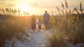 Explore Free Stock Photos of Beach Family Photoshoots