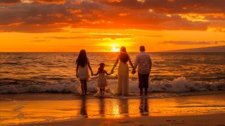 PC Wallpapers Featuring Stunning Sunset Beach Family Scenes