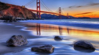 Captivating Golden Gate Bridge Digital Backgrounds in 4K