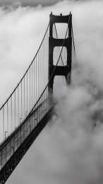 Classic Black and White Golden Gate Bridge HD Image