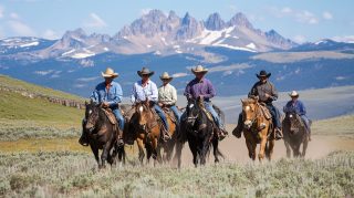 Breathtaking Ranching Photos: Free Wallpapers for Desktop