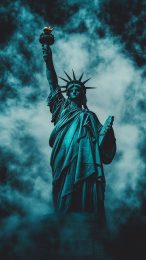 Free HD Wallpaper of the Statue of Liberty