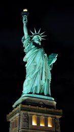 Stunning HD Statue of Liberty Night Wallpaper for iPhone